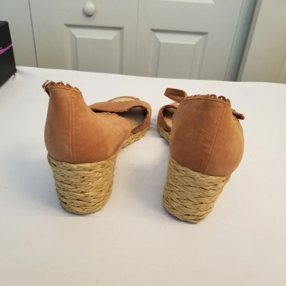 Lauren Ralph Lauren Tan Suede Scalloped Espadrille Wedge Sandals Women 8 B